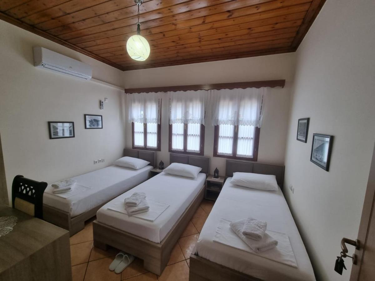 Romeo'S Guest House 培拉特 外观 照片