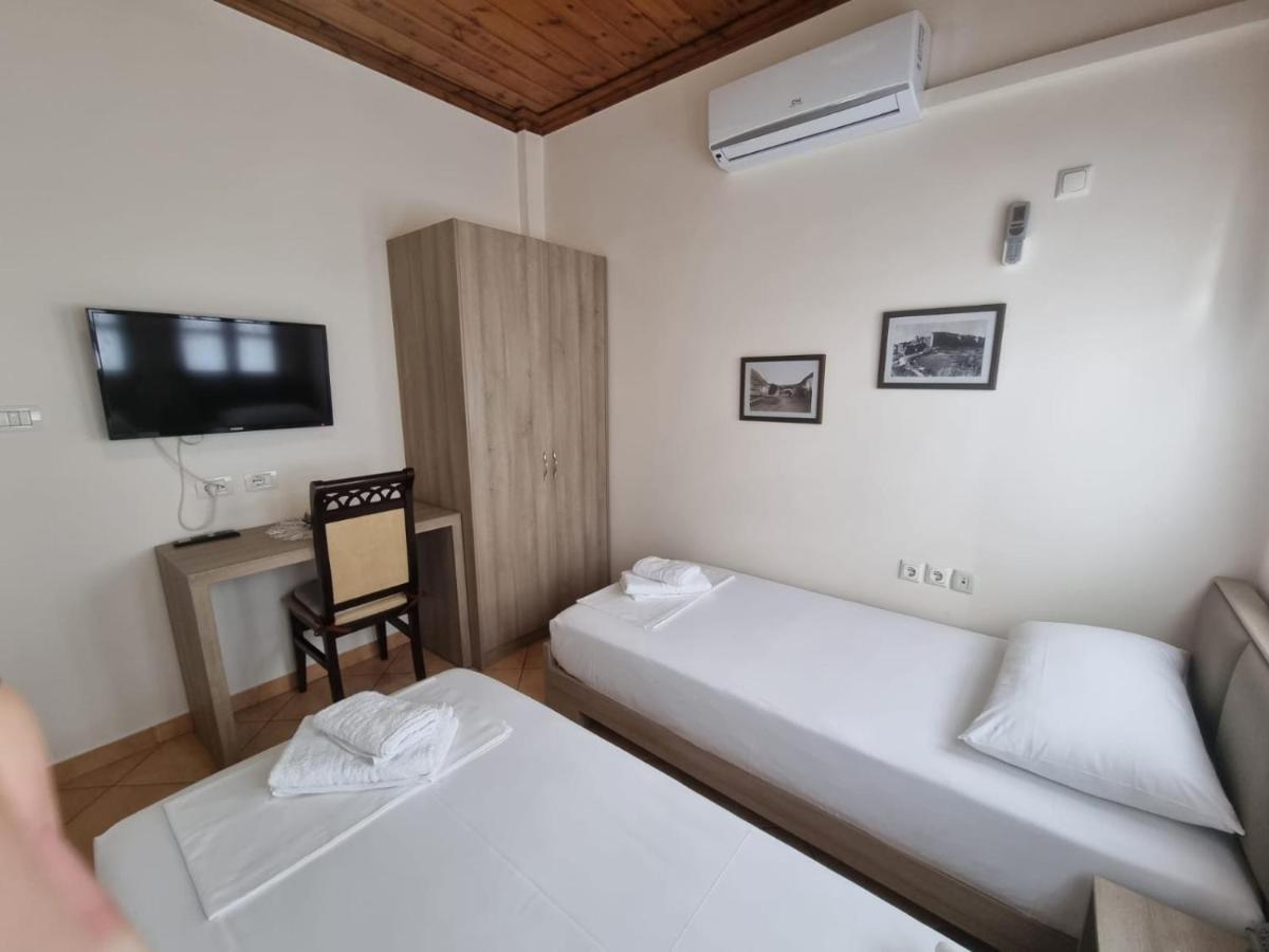 Romeo'S Guest House 培拉特 外观 照片